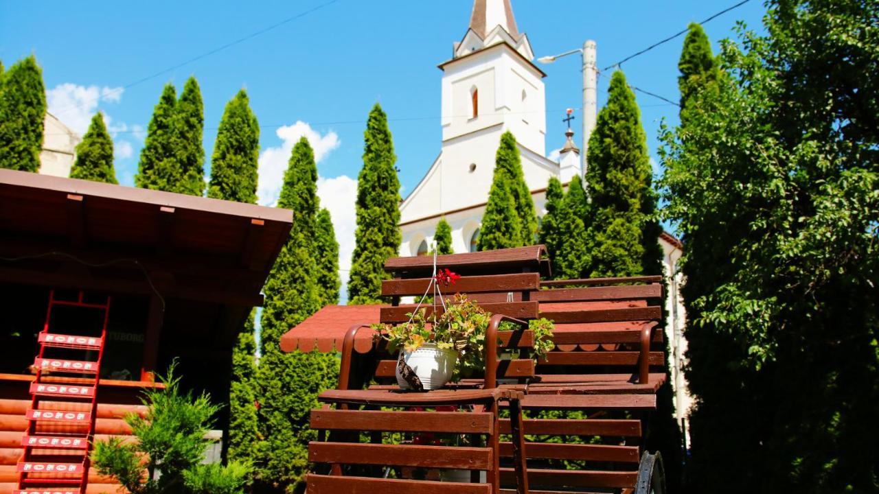 Casa Gusa Borsa  Kültér fotó